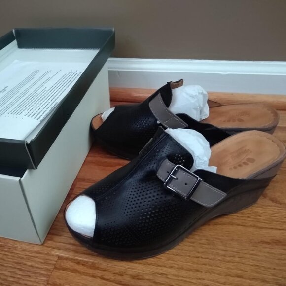 Momelle Wedge Sandals Spring Step - Picture 4 of 4